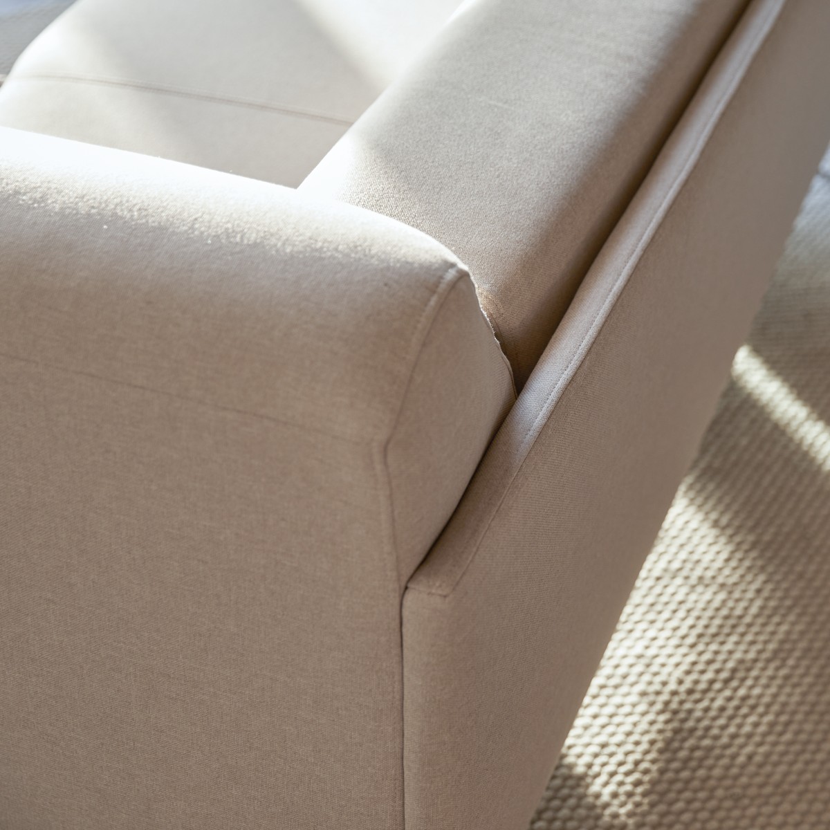 Finn - Ecksofa mit Eckelement links und ecrufarbenem Stoffbezug 270 x 180 cm