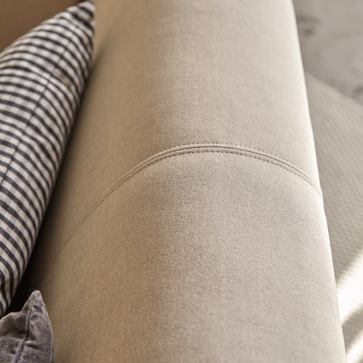 Finn - 3-Sitzer-Sofa mit ecrufarbenem Stoffbezug