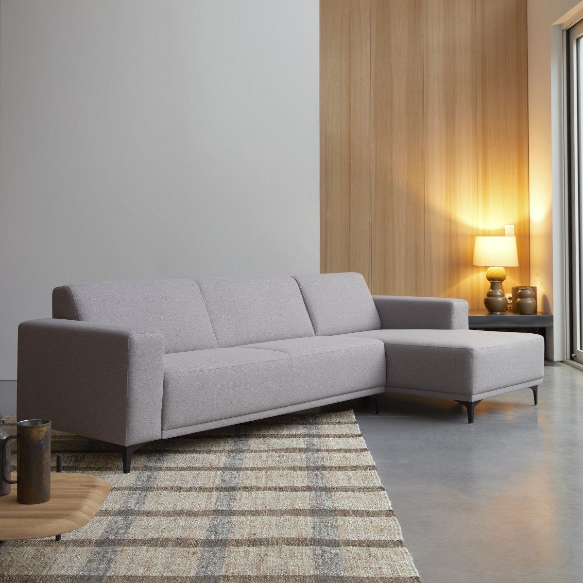 Lars - Ecksofa mit rechtem Eckelement und taupegrauem Stoffbezug 300 × 150 cm ,5-Sitzer