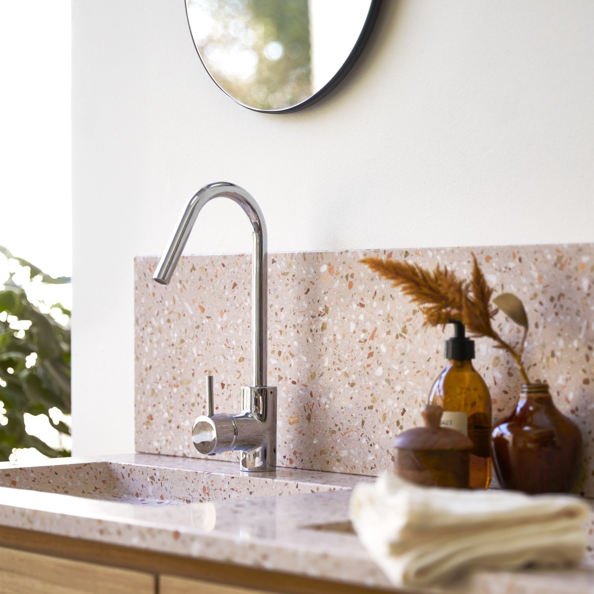 Ava - Fliesenspiegel aus Premium-Terrazzo Pink 80 cm
