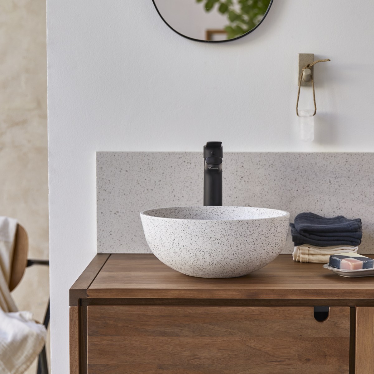 Elea - Rundes weißes Waschbecken aus Premium-Terrazzo ∅ 32 cm