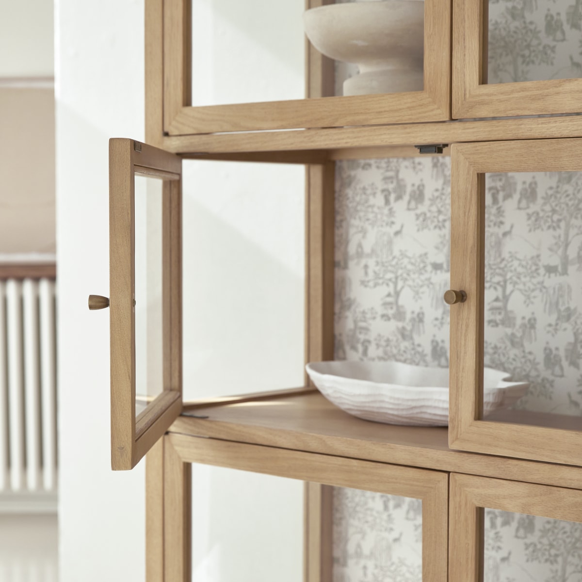 Tana - Vetrinetta ampia in legno di quercia
