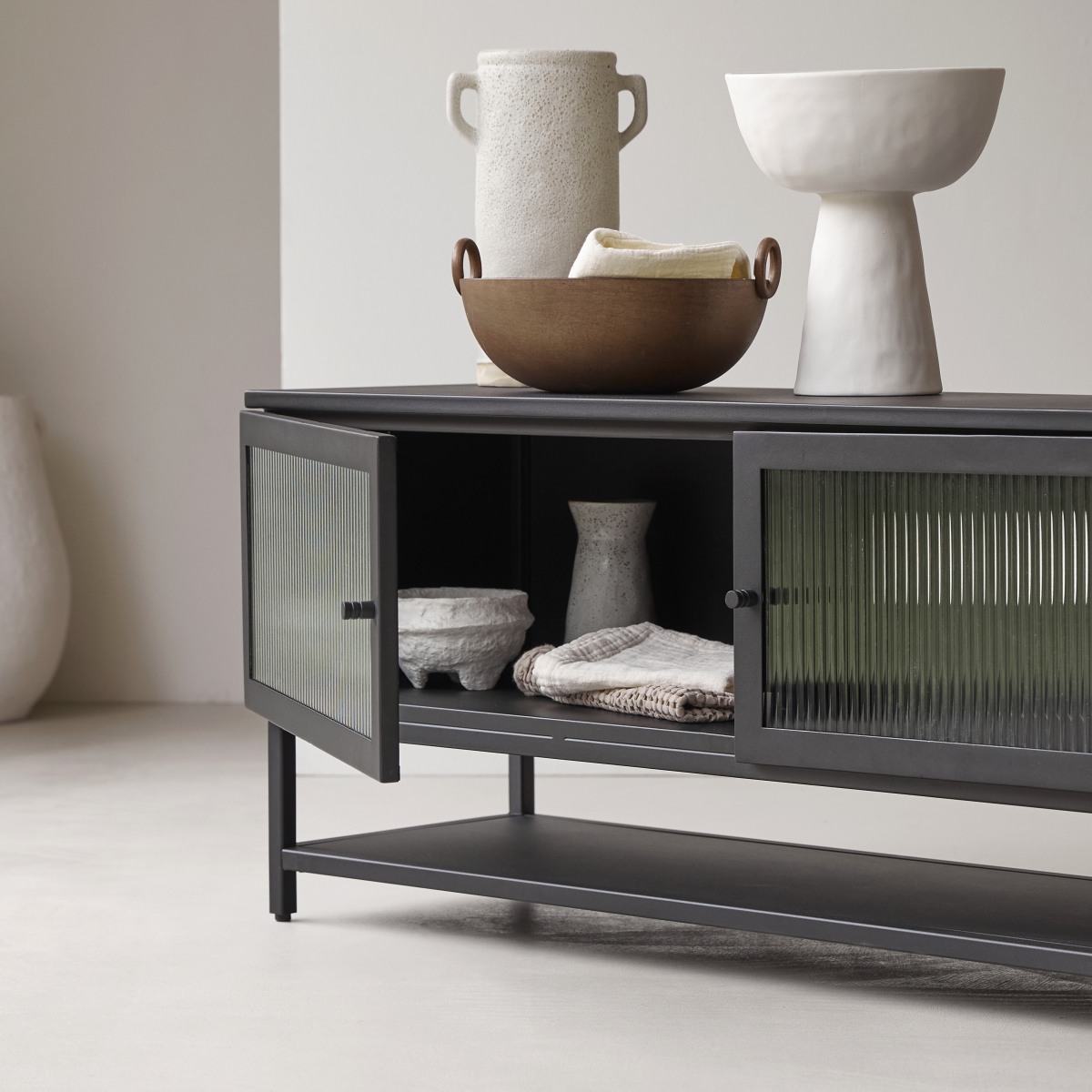 Antonin - TV-Möbel aus Metall 120 cm