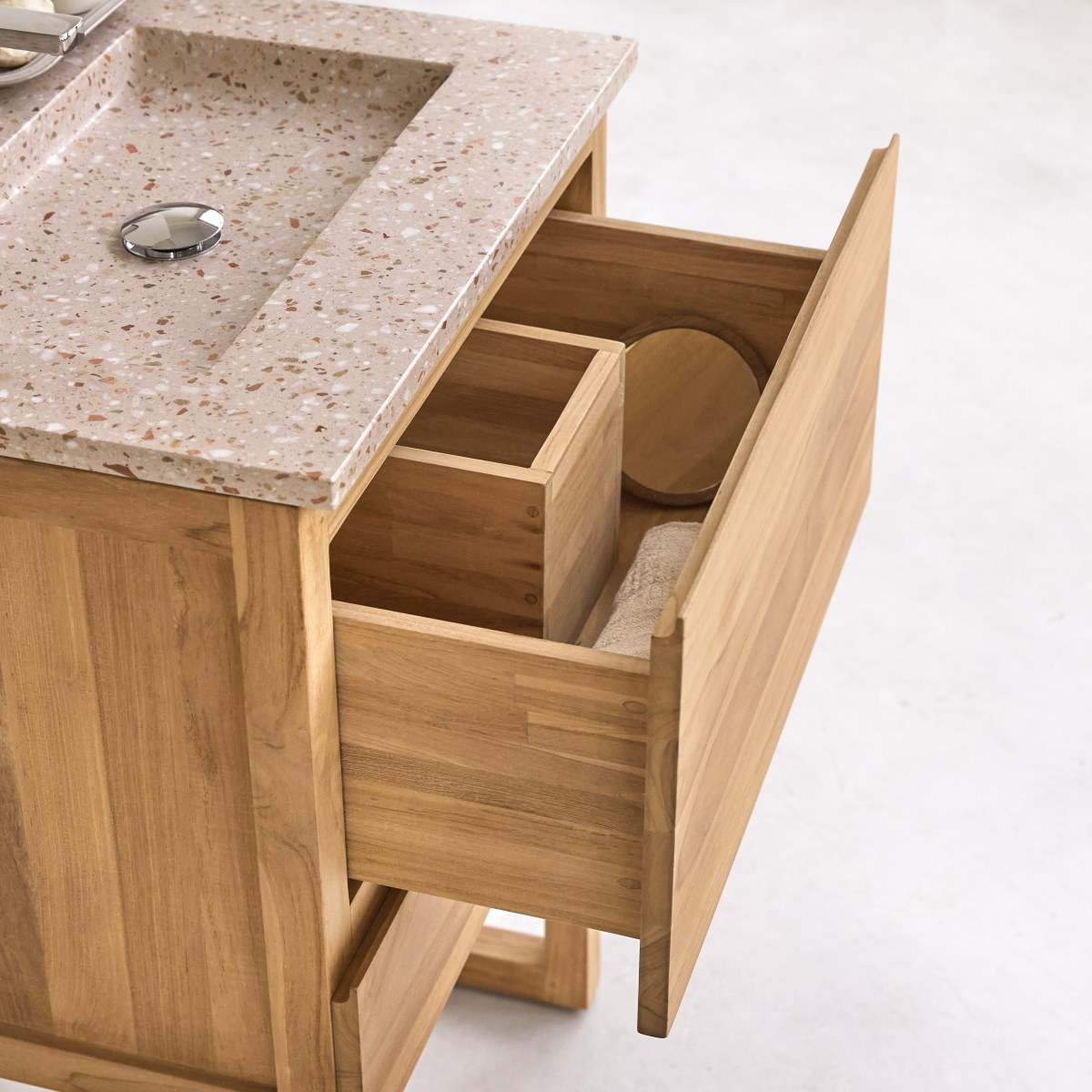 Edgar - Badezimmerschrank aus massivem Teakholz und Terrazzo Pink 60 cm