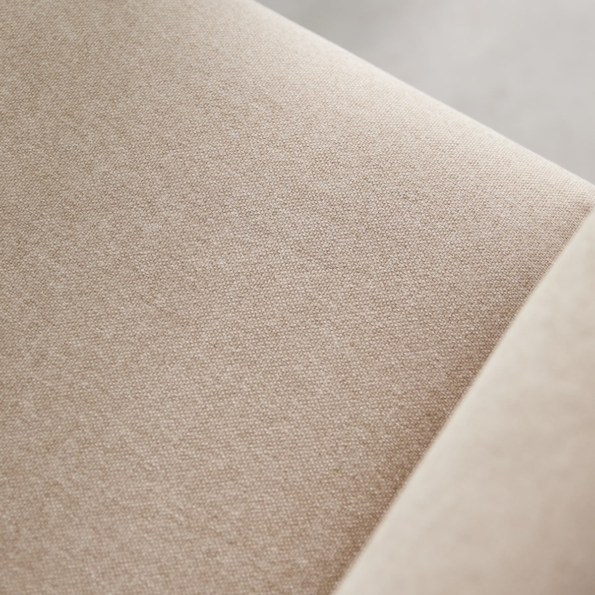 Bjorn - 3-Sitzer-Sofa mit massivem Eichenholzgestell und ecrufarbenem Stoffbezug