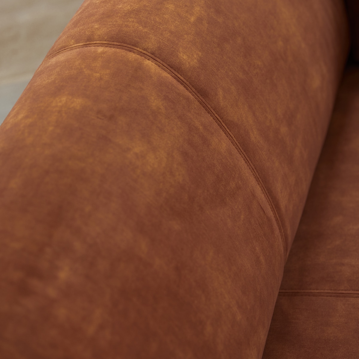 Finn - Ecksofa links aus terracottafarbenem Samt 270 x 180 cm, 4-Sitzer