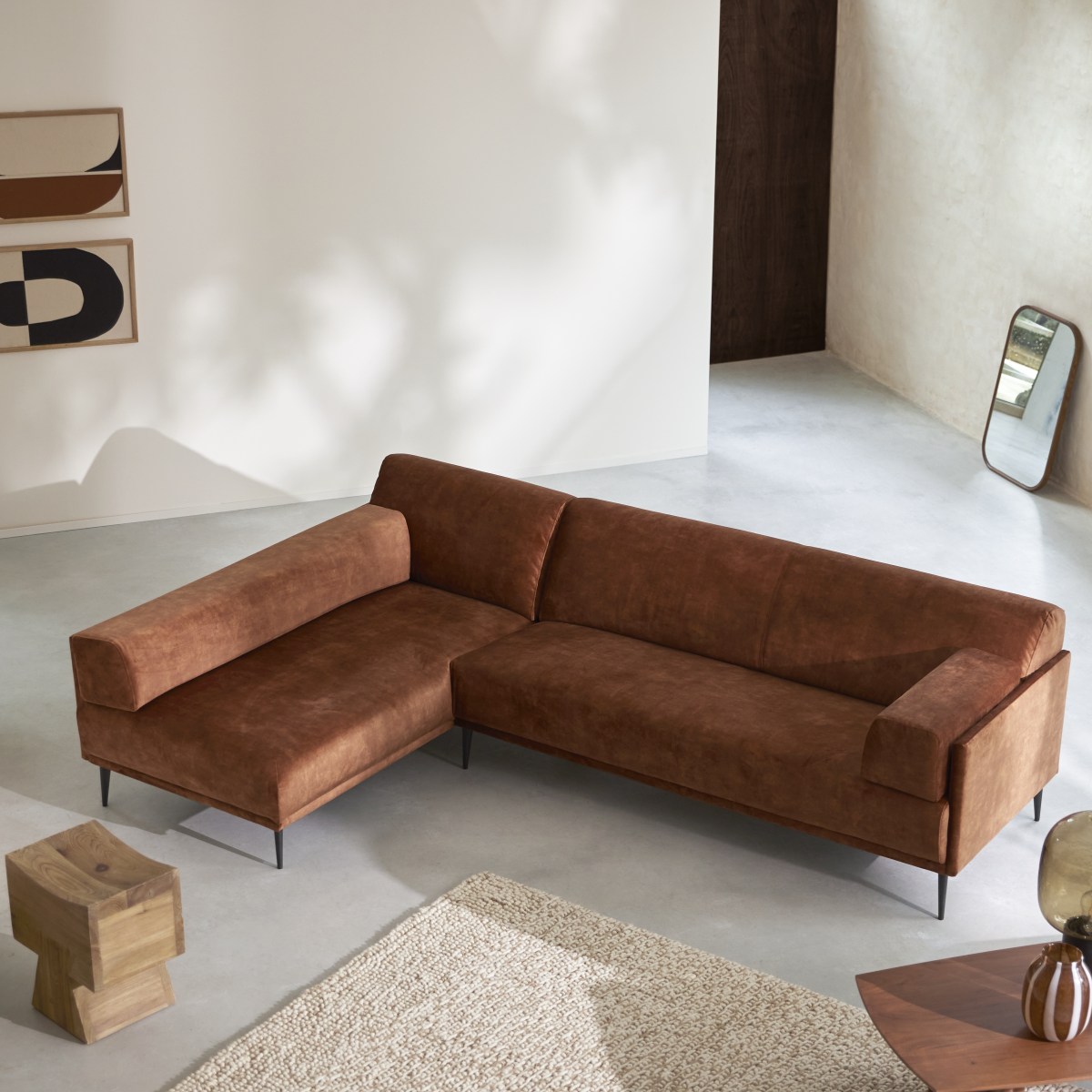 Finn - Ecksofa links aus terracottafarbenem Samt 270 x 180 cm, 4-Sitzer