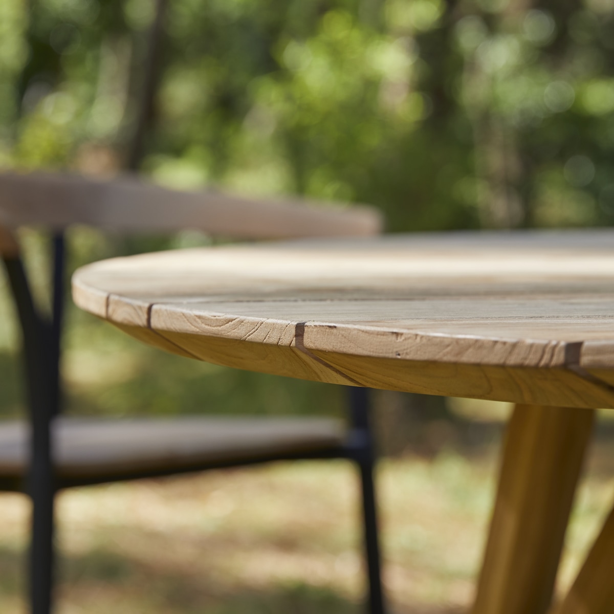 Katrine - Gartentisch aus massivem, recyceltem Teakholz 6 Pers.