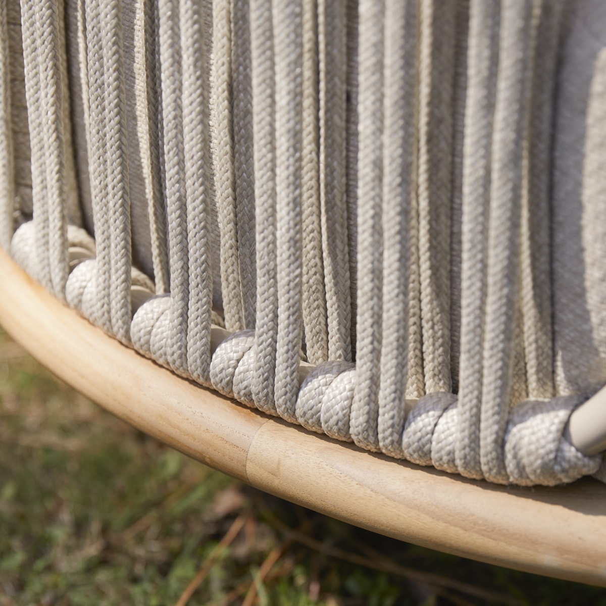 Ezra - Outdoor-Sessel aus massivem Teakholz und Stoff
