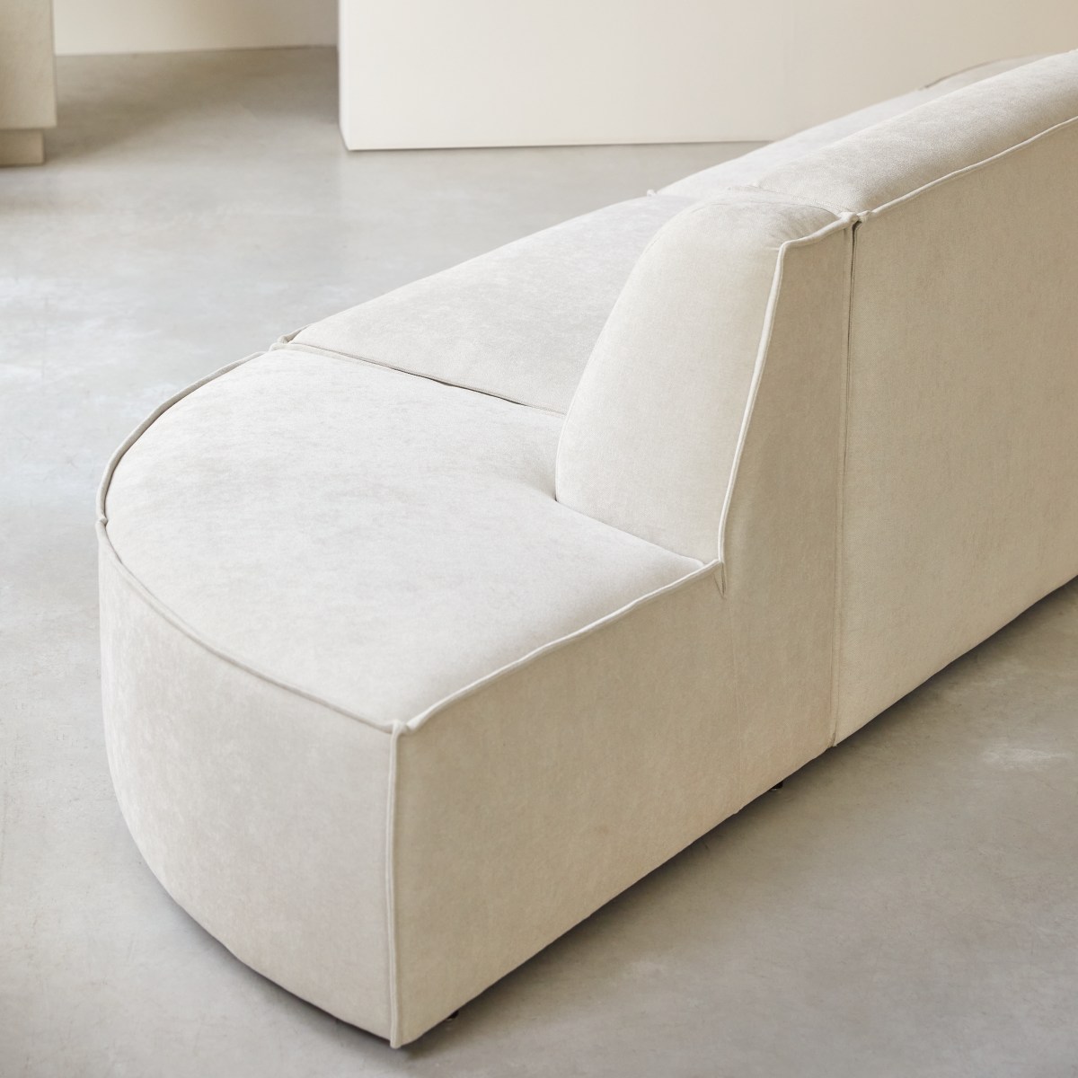 Dario - Modulsofa mit beigefarbenem Stoffbezug, 2/3-Sitzer
