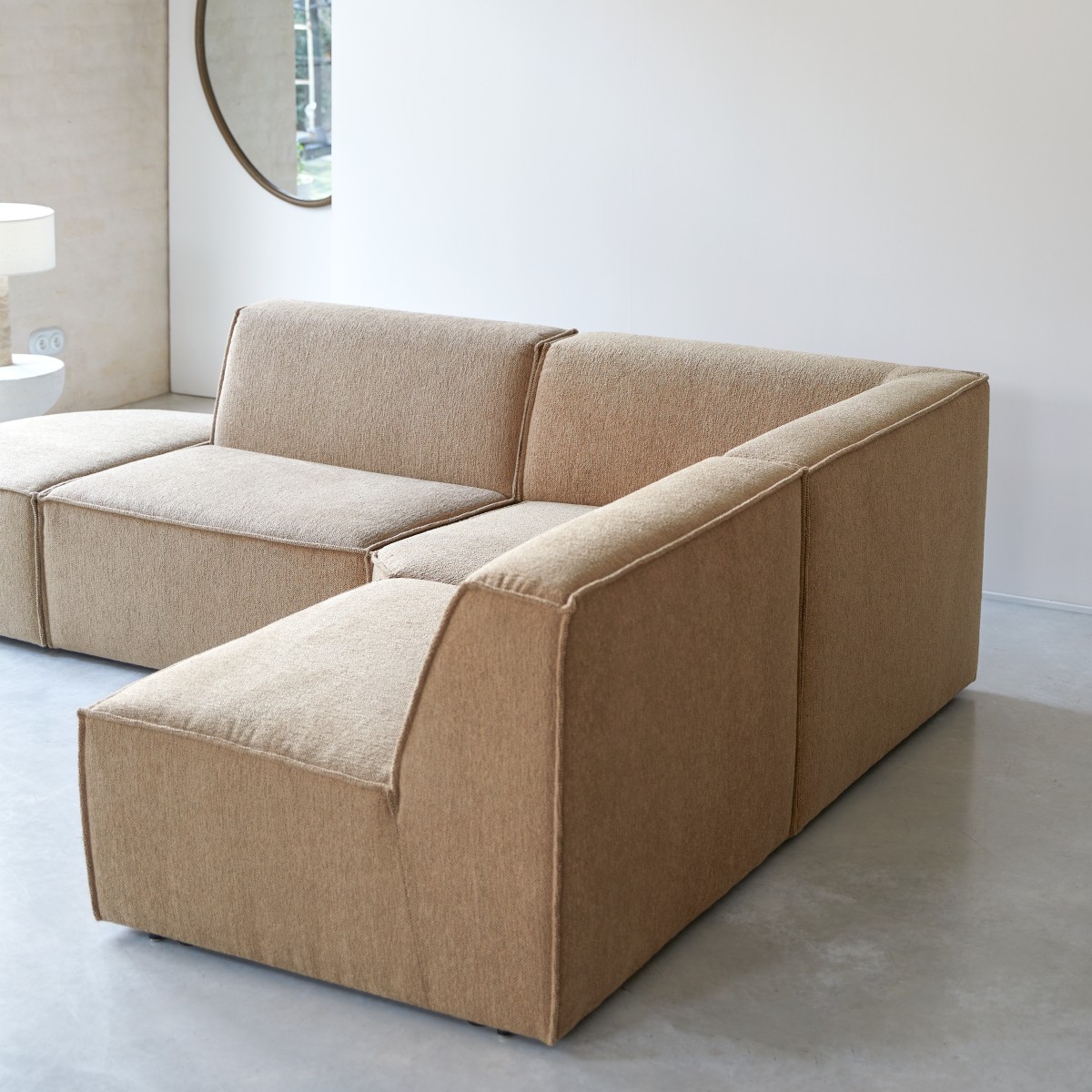 Dario - Modul-Ecksofa aus camelfarbenem Stoff, 4–5 Sitzplätze