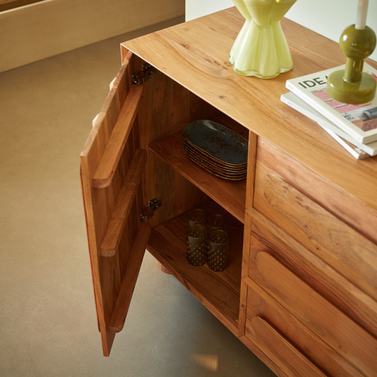 Olga - Buffet aus massivem Akazienholz 120 cm