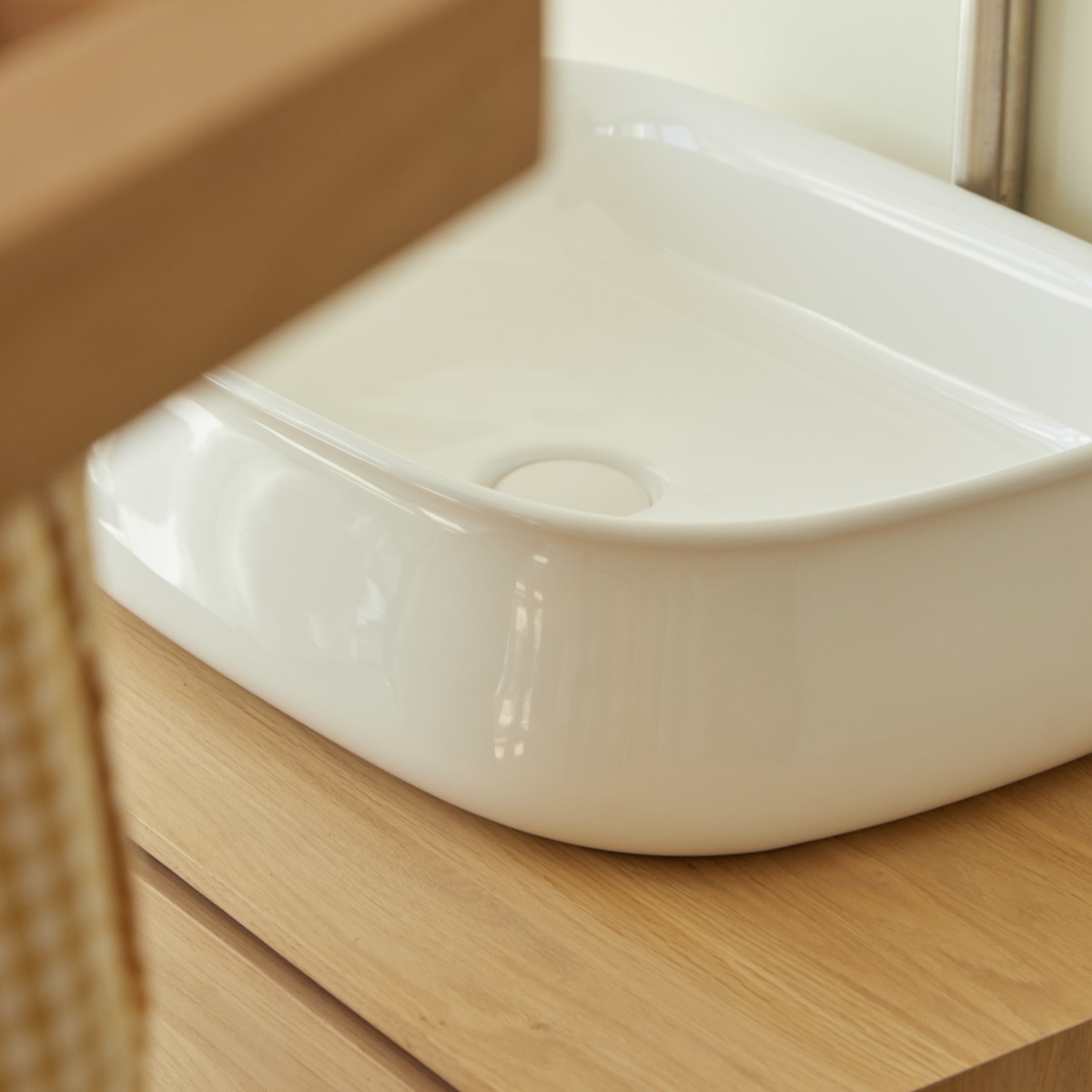 Amelia - Waschbecken aus Keramik b.55 cm