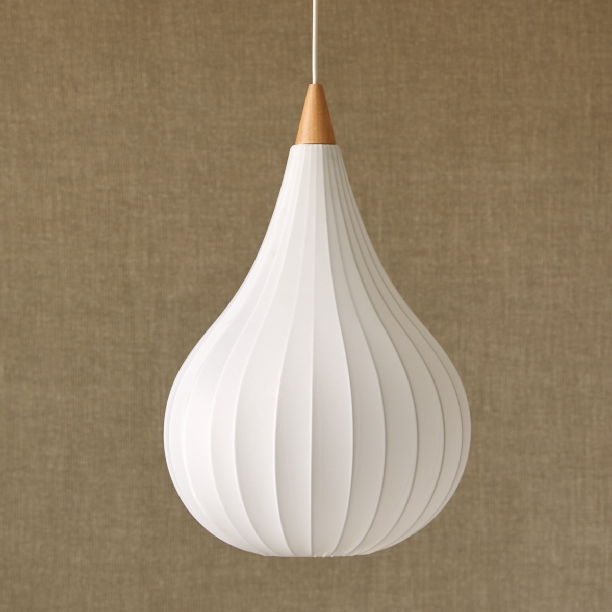 Drops - Lampen aus weißem Stoff und Kautschukholz 38 cm
