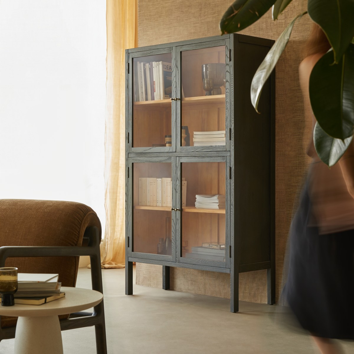 Carmen - Bücherschrank aus massivem Eschenholz
