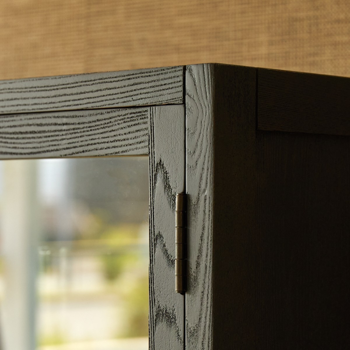 Carmen - Bücherschrank aus massivem Eschenholz