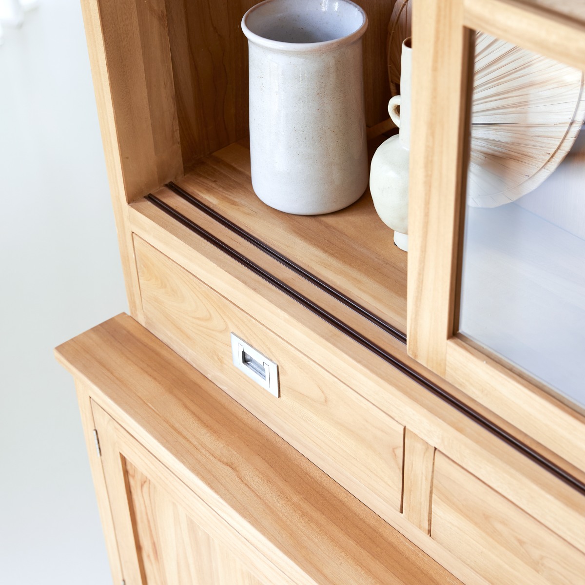 Heidi - Geschirrschrank aus massivem Teakholz 160 cm