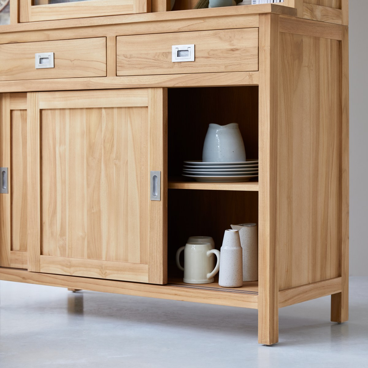 Heidi - Geschirrschrank aus massivem Teakholz 120 cm