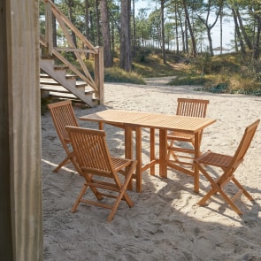Capri - Folding solid acacia outdoor set with 4 chairs.