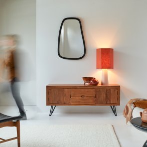 Bonnie - Mueble para TV de acacia maciza de 150 cm