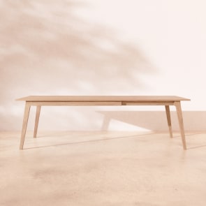 Esmée - Mesa extensible de roble macizo 6-12 personas.