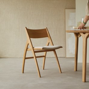 Clara - Chaise en chêne et tissu écru