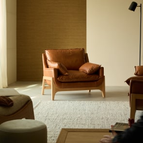 Woodnest - Leren fauteuil en massief eikenhout
