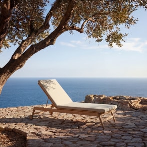 Sam - Chaise longue da giardino in acacia massello e cannage