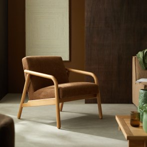 Axel - Poltrona in rovere massello e velluto camel