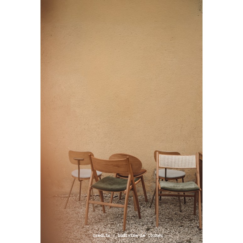 Clara - Chaise en chêne massif et velours vert