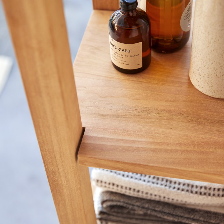 Serena - Hochschrank aus massivem Teak