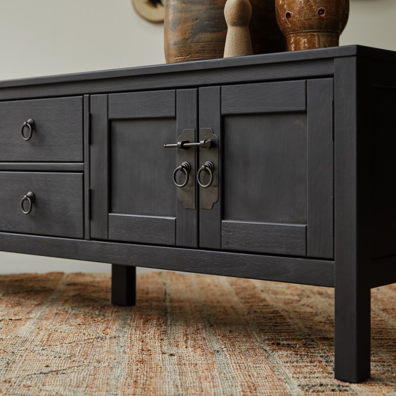 Thaki Black - Mobile TV in legno di pino massello 170 cm