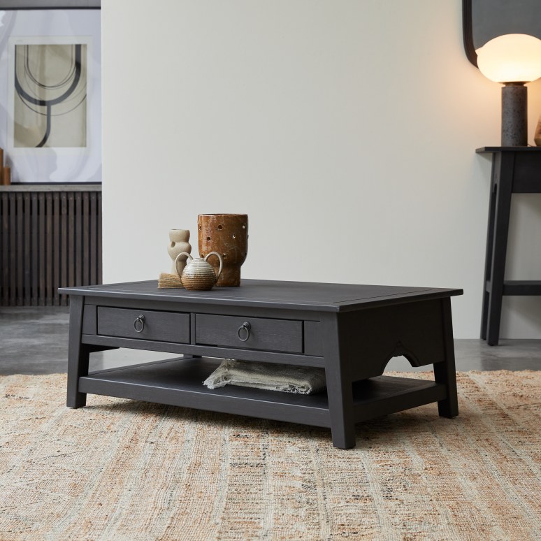 Thaki Black - Table basse en pin massif