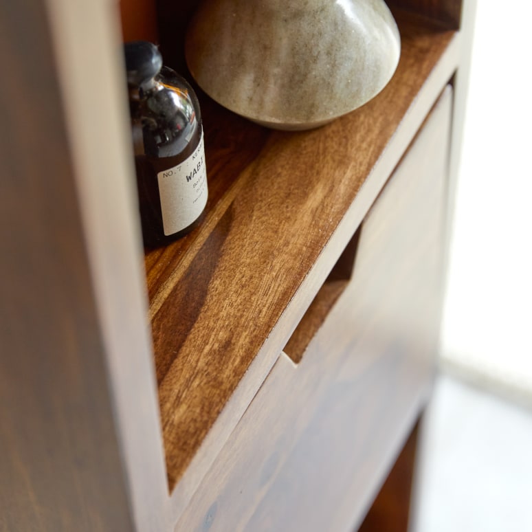 Kwarto - Hochschrank aus massivem Palisanderholz