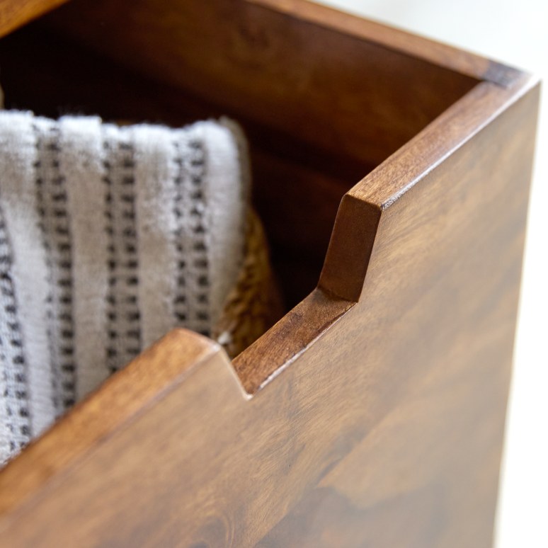 Kwarto - Hochschrank aus massivem Palisanderholz