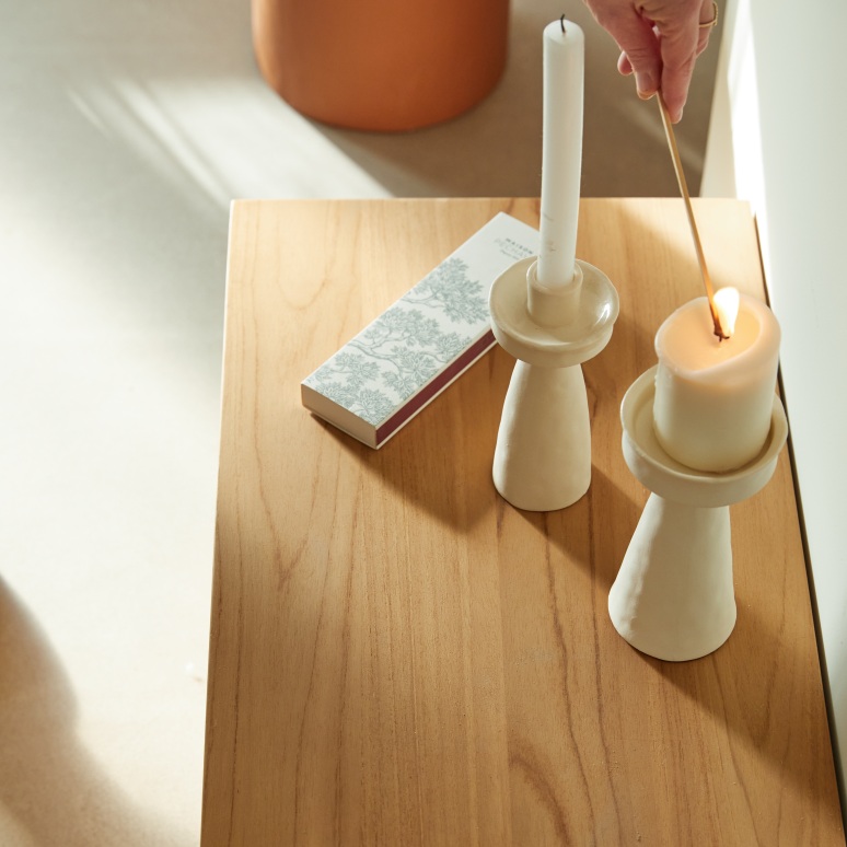 Basil - Meuble TV en teck massif 140 cm