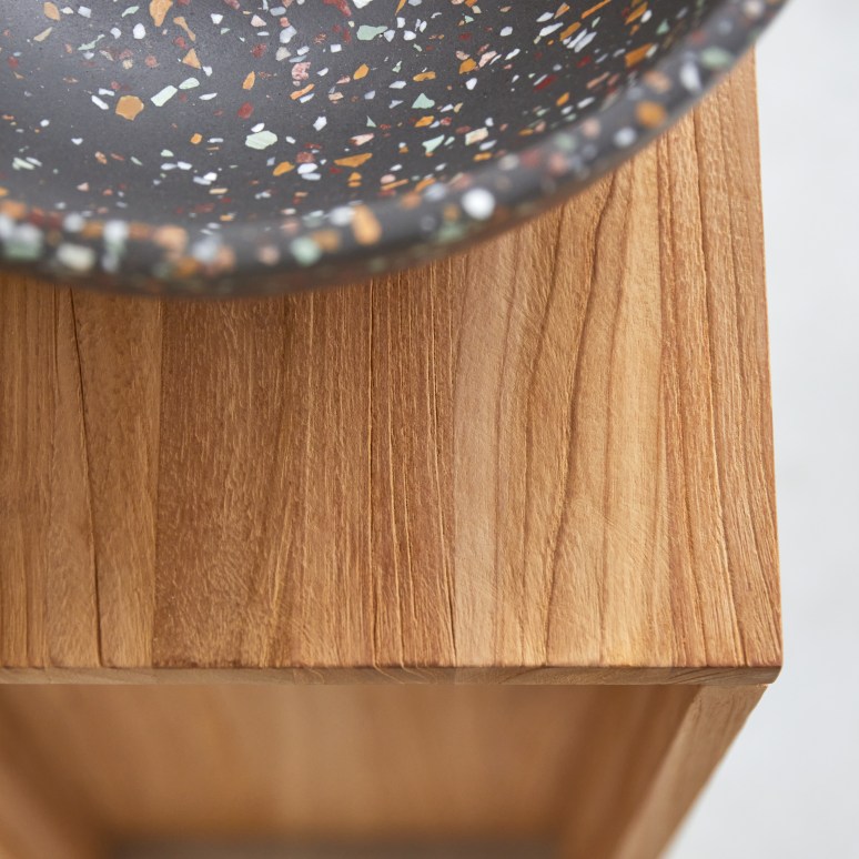 Stelle - Solid teak right under-sink cabinet