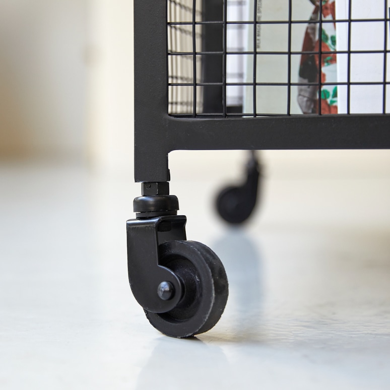 Industriel - Metal trunk on castors