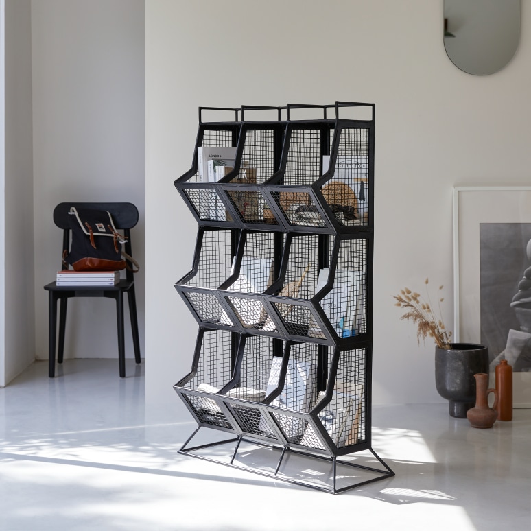 Cléo - Metal cubby shelf