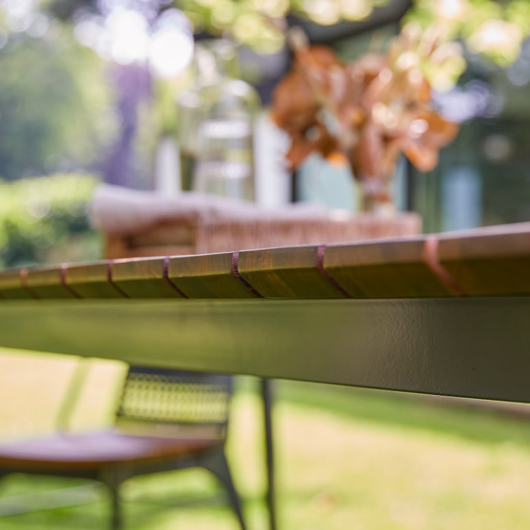 Toscane - Outdoor Tisch aus massivem Teak und Metall 6/8 Pers.