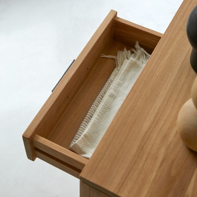 Maë - Aparador de teca de 150 cm