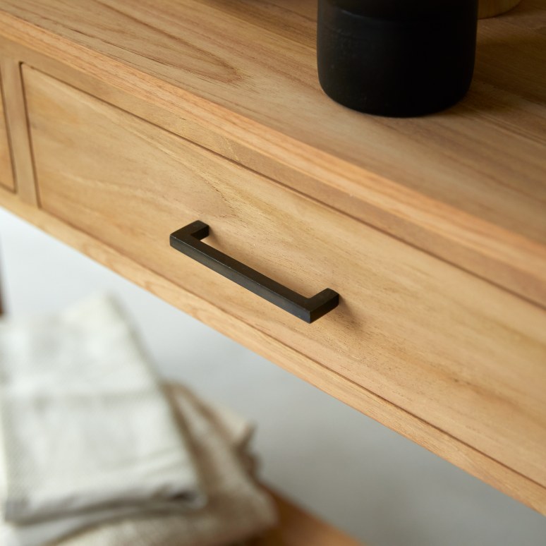 Maë - Konsole aus massivem Teakholz