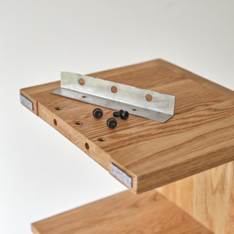 Easy - Mobile a colonna in legno di quercia massello