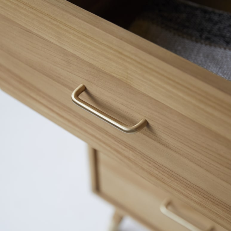 Kort - Cassettiera in teak massello