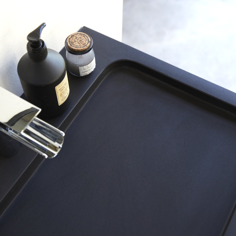 Karl - Solid oak and lava stone bathroom cabinet 120 cm