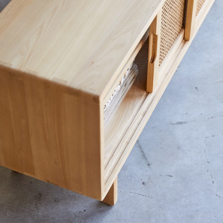 Luis - Mobile TV in legno di olmo e rattan 140 cm