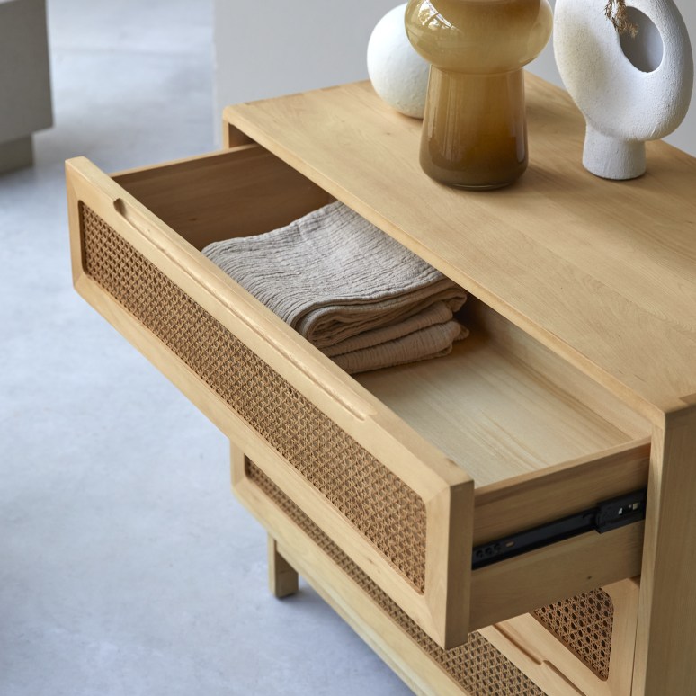 Luis - Cassettiera in legno di olmo massello e rattan