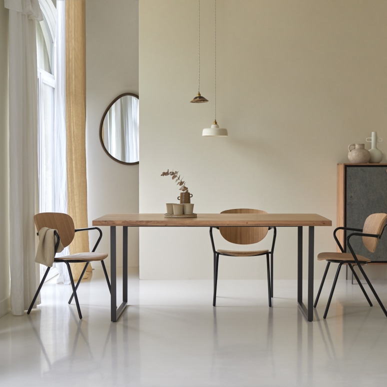 Temis - Dining table in solid acacia and metal, seats 6-8