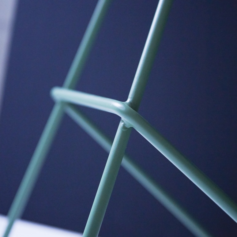 Mari - High stool in solid ash and lichen metal