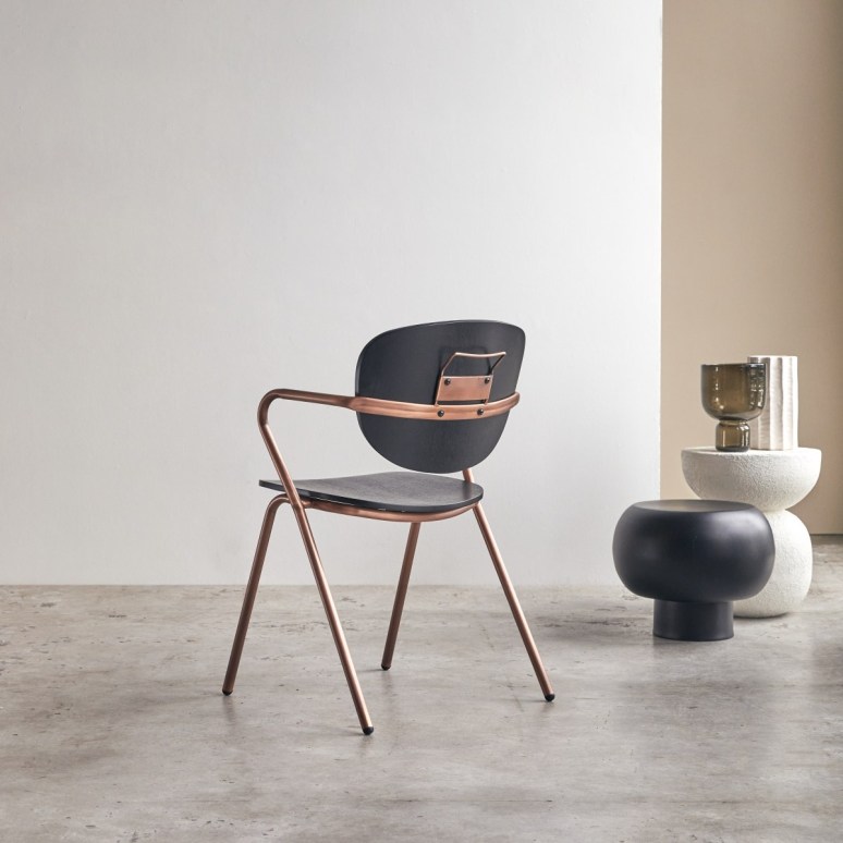 Ada - Chaise en chêne et métal
